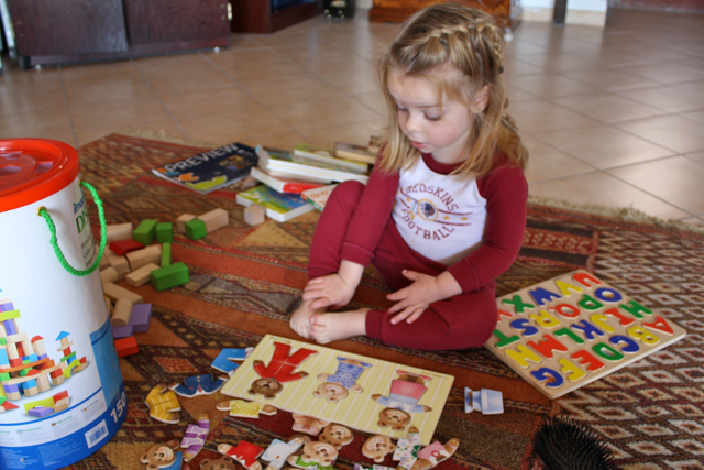 becca-garber-toddler-wooden-puzzle